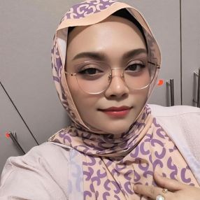 Nadia Nabila, Pengasuh di Semenyih