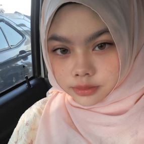 Aisyah, Babysitter in Sik