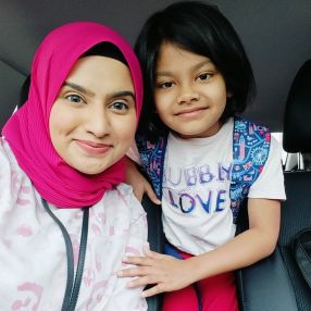 Efa, Keluarga di Banting