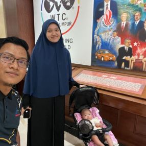 عين, Keluarga di Kajang