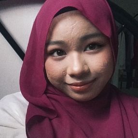 Nur, Babysitter in Mentakab