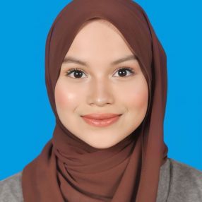 Alia, Babysitter in Gelang Patah