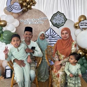 Suzeyana, Keluarga di Seremban