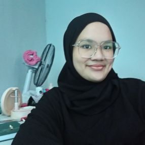 Ainul, Babysitter in Miri