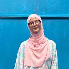 Ayesha Inshirah, Pengasuh di Petaling Jaya