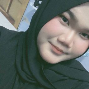 Nurul Izzah izzatie, Pengasuh di Senggarang