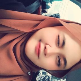 Wanieyy, Pengasuh di Padang Serai
