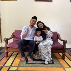 Arina, Keluarga di Klang