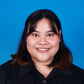CHELSEY MELYNA, Babysitter in Siburan