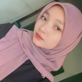 Siti, Babysitter in Lumut
