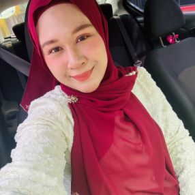 Farahin, Pengasuh di Dengkil