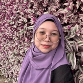 Effah, Pengasuh di Tasek Gelugor