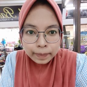 Nurul, Pengasuh di Kota Tinggi