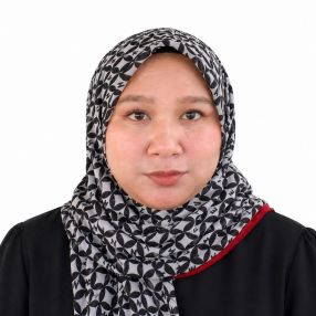 Mazliana, Pengasuh di Langkawi