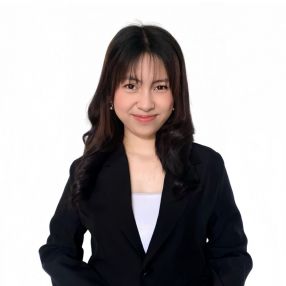 Jesnita Adelyn, Pengasuh di Petaling Jaya