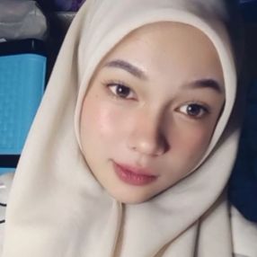 Siri normarshima, Babysitter in Kota Kinabalu
