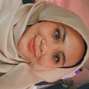 Izzatul, Family in Gelang Patah