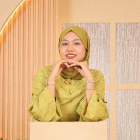 Nurin, Pengasuh di Pelabuhan Klang