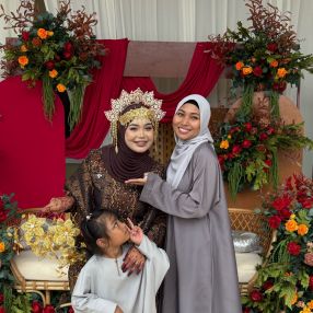 Iliyana, Keluarga di Ampang