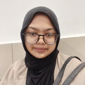 Zuhaa, Babysitter in Chemor