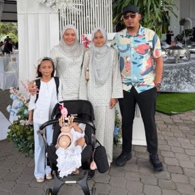 Siti, Family in Putrajaya