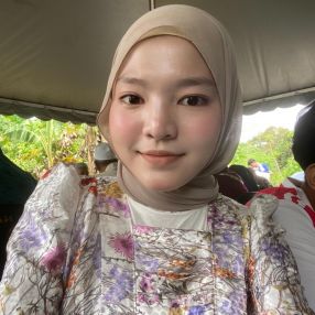 Atikah, Babysitter in Lumut