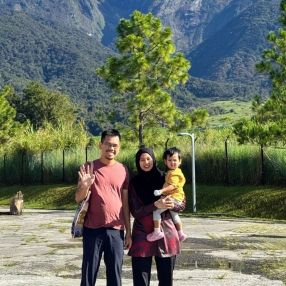 Zulaikha, Family in Cyberjaya