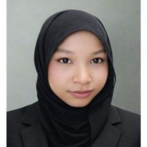Zaty, Pengasuh di Banting