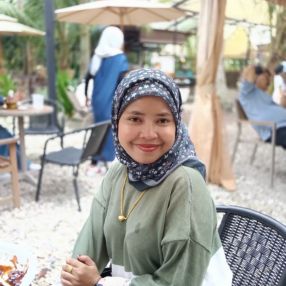 Arra, Pengasuh di Pelabuhan Klang