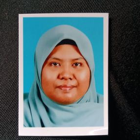 Izyan, Pengasuh di Segamat