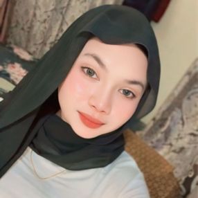 NUR, Babysitter in Langkawi