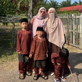 Hafizah, Family in Kluang