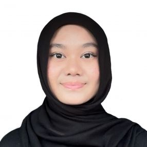 Farisha, Pengasuh di Kota Tinggi