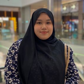Syazalina, Pengasuh di Perai
