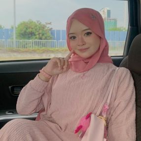 Ayu, Pengasuh di Alor Gajah