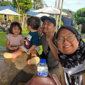 Irsalina adha, Family in Semenyih