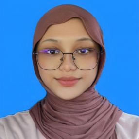 Sarah, Pengasuh di Pekan