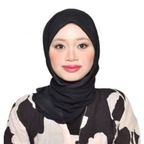 Hani, Babysitter in Gelugor