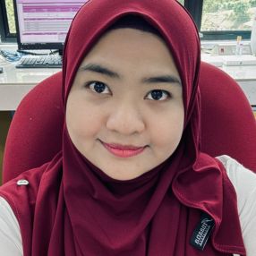 Nur alia, Keluarga di Banting