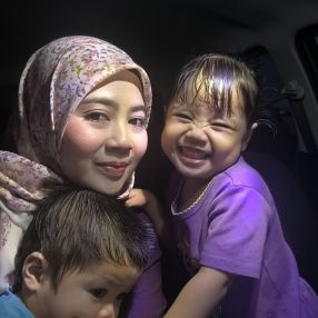 Nur Ajreen, Pengasuh di Kulai