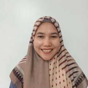 Dina, Babysitter in Batu Gajah