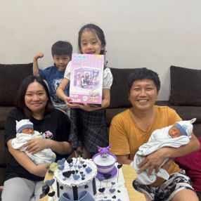 Tang, Keluarga di Jenjarom