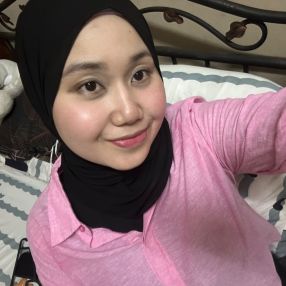 Dania, Babysitter in Perai
