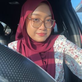 Nasuha, Babysitter in Bahau