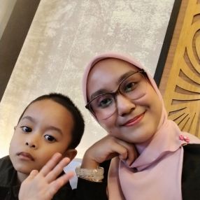 Nur Hamizah, Keluarga di Sungai Jawi