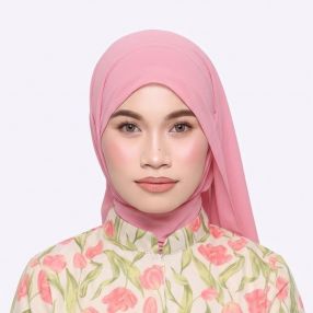 Ezzaty, Babysitter in Klang