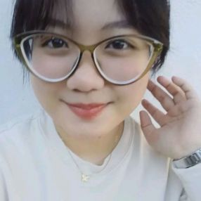 ELLE, Pengasuh di Bukit Mertajam