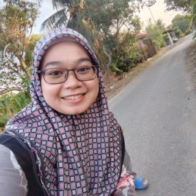 Nur, Babysitter in Sungai Petani