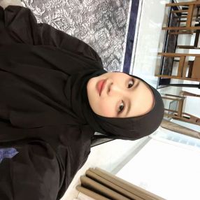 Nadira, Pengasuh di Marang