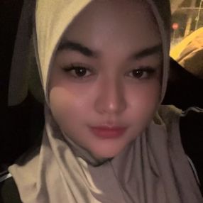Intan, Pengasuh di Kuala Terengganu